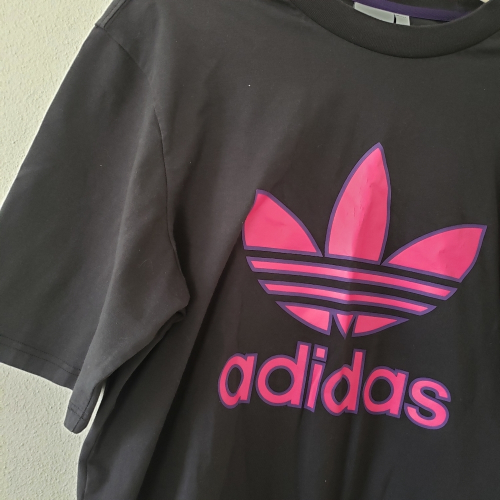 $5 WHEN BUNDLED 🍇 ADIDAS T-Shirt - Picture 3 of 7
